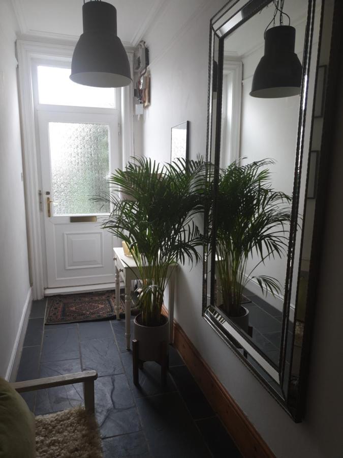 Homestay Poole Exteriör bild